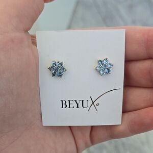 NEW! Gold and Blue Flower Stud Earrings